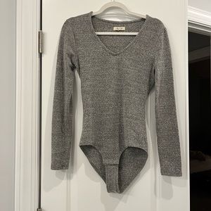 Long sleeve Grey Madewell bodysuit